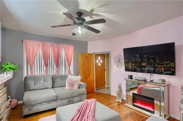 $160,000 | 206 Walnut Street, Carnegie, PA 15106