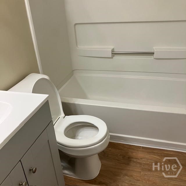 685 Rushing Street Richmond Hill, GA 31324 - Photo 16 of 34 Hall bathroom with new cabinet