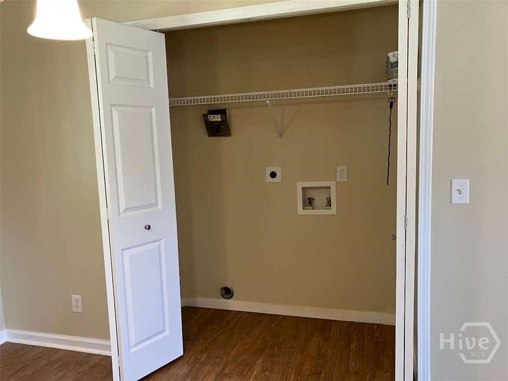 685 Rushing Street Richmond Hill, GA 31324 - Photo 9 of 34 Laundry closet