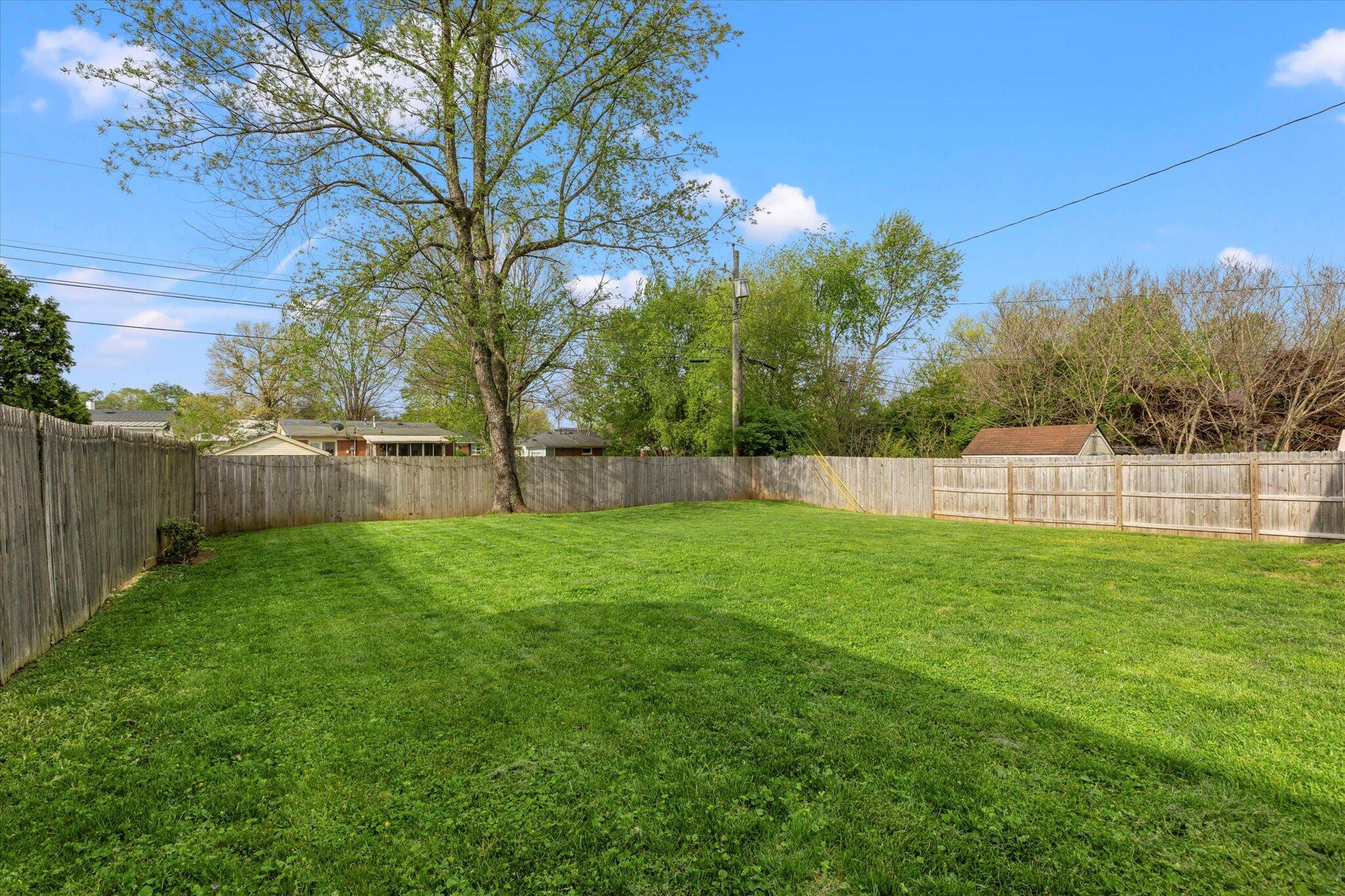 604 Cecil Way Lexington, KY 40503 - Photo 17 of 20 25-IMG_3148