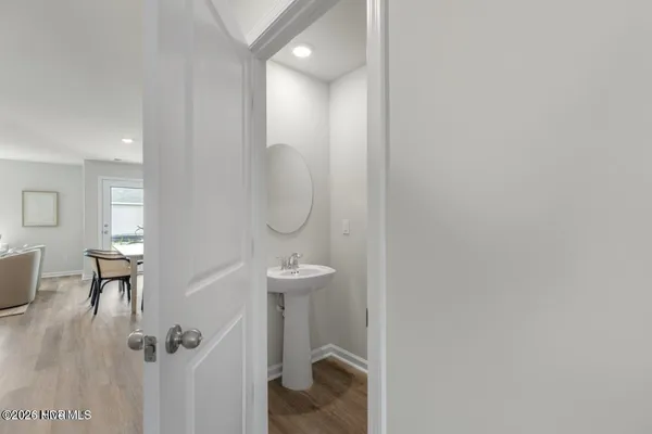 $1,900 | 7094 Dunford Road, Leland, NC 28451