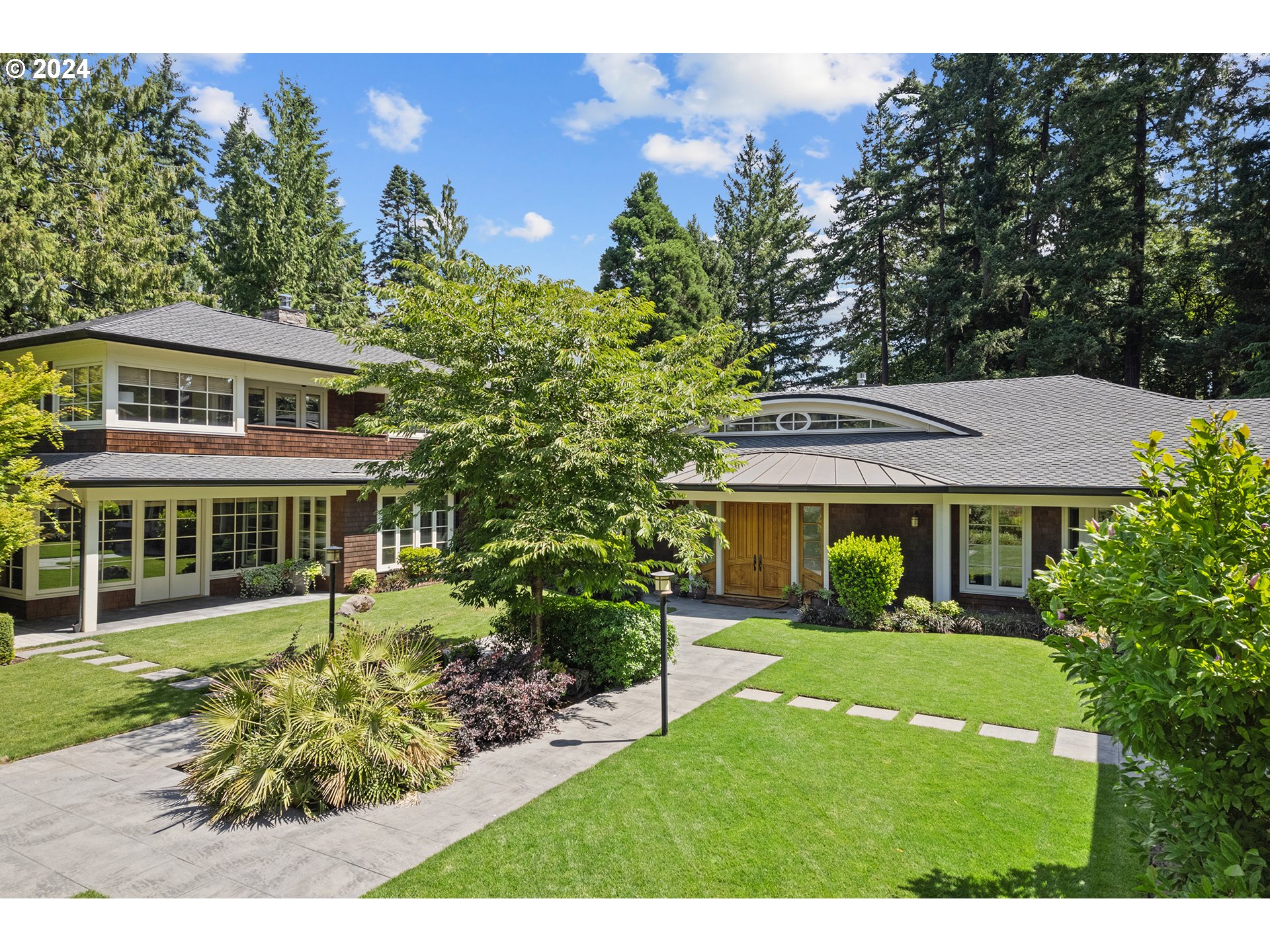 4330 Southwest Charming Way Portland, OR 97225 - Photo 2 of 48 Gallery Image 2