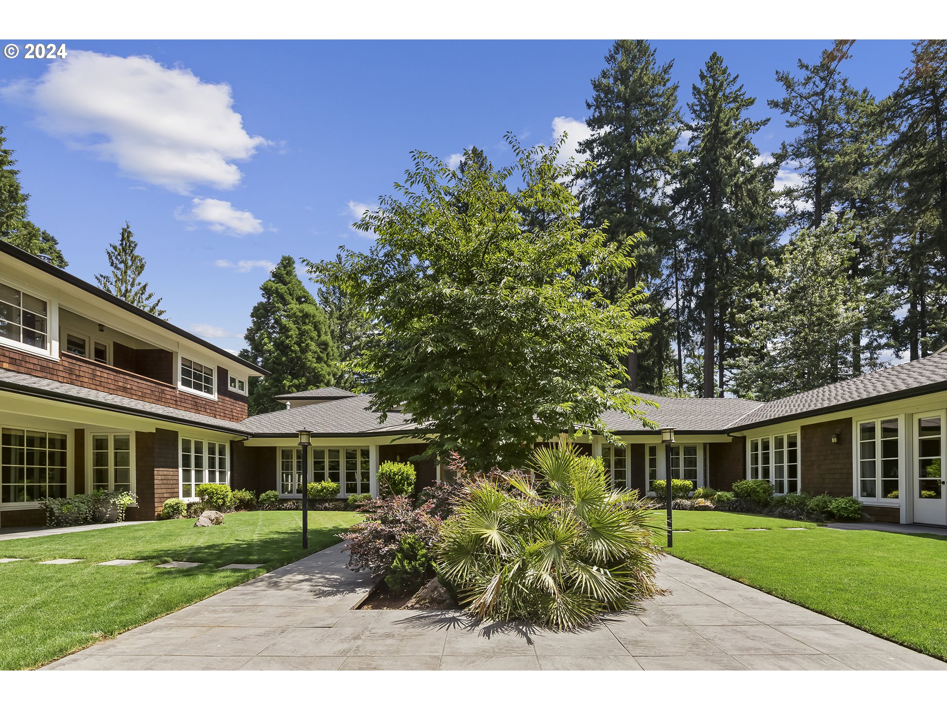 4330 Southwest Charming Way Portland, OR 97225 - Photo 3 of 48 Gallery Image 3
