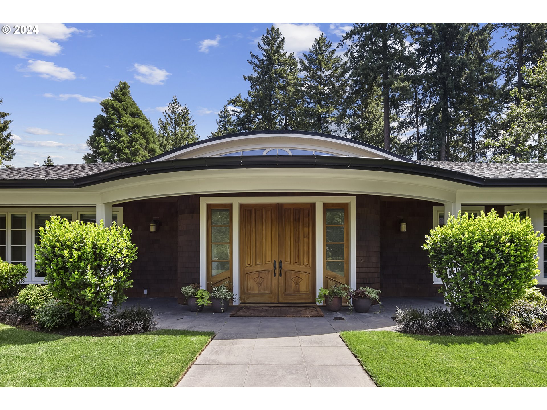 4330 Southwest Charming Way Portland, OR 97225 - Photo 7 of 48 Gallery Image 7