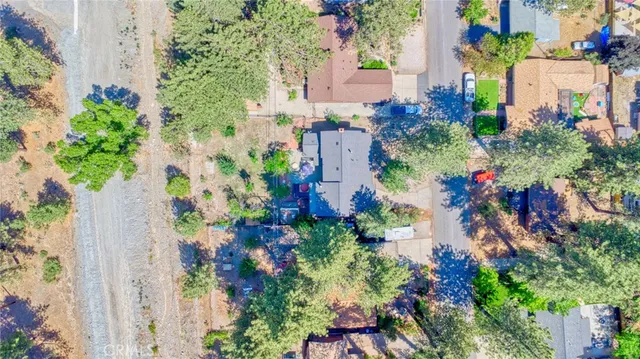 $525,000 | 960 Snowbird Road, Wrightwood, CA 92397
