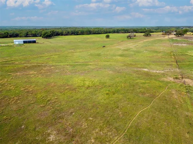 $5,995,000 | 453 Tower Road, Valley View, TX 76272