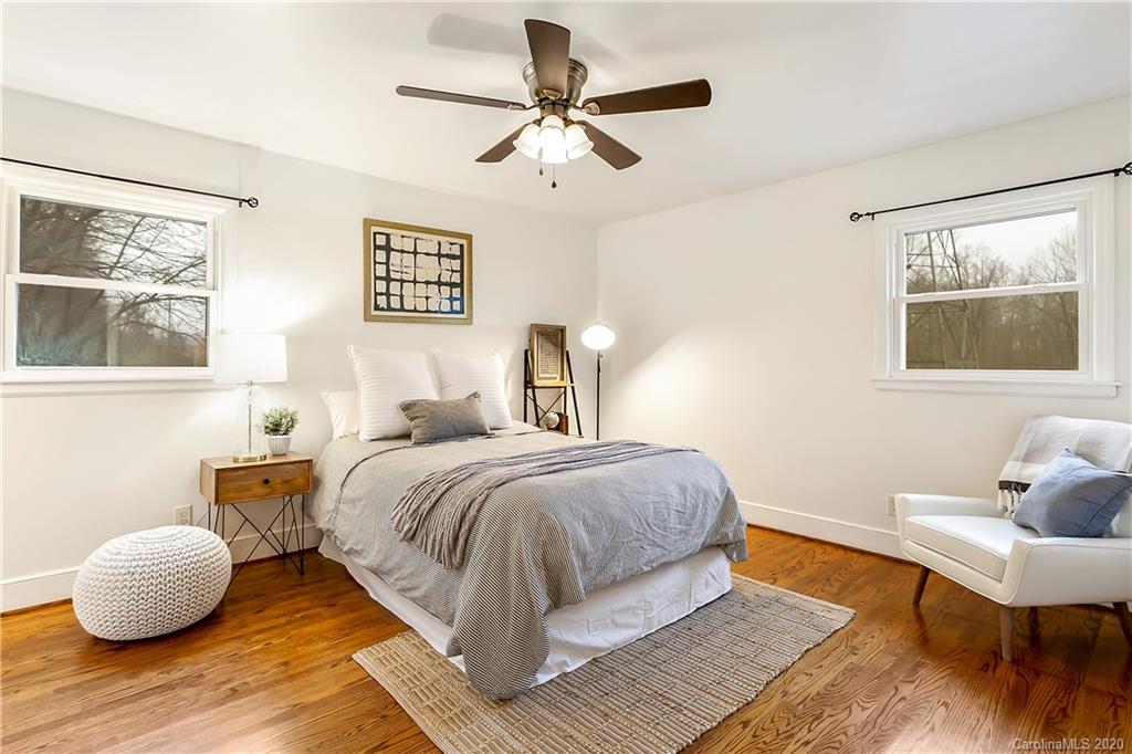 8121 Larkhaven Road Charlotte, NC 28216 - Photo 3 of 30 Gallery Image 3