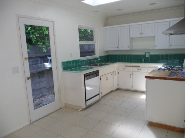 115 Olive Mill Road Santa Barbara, CA 93108 - Photo 5 of 10 115 Olive Mill 007