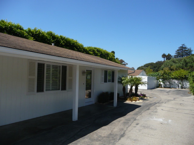 115 Olive Mill Road Santa Barbara, CA 93108 - Photo 7 of 10 115 Olive Mill 001