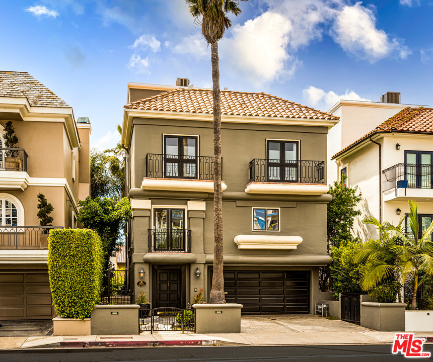 3807 Vía Dolce Marina del Rey, CA 90292 - Photo 2 of 37