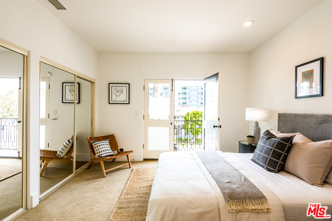 3807 Vía Dolce Marina del Rey, CA 90292 - Photo 26 of 37