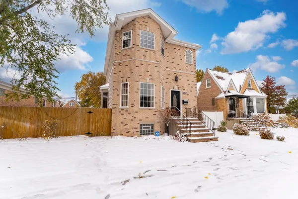 $790,000 | 3452 North Newcastle Avenue, Chicago, IL 60634