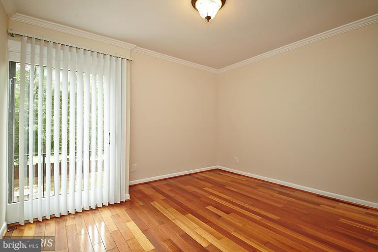 11202 Wedge Drive Reston, VA 20190 - Photo 17 of 27 Interior (General)