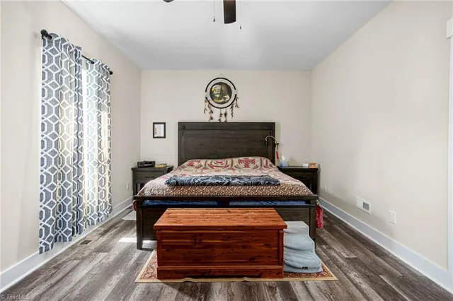 $322,500 | 196 8th Avenue, New London, NC 28127