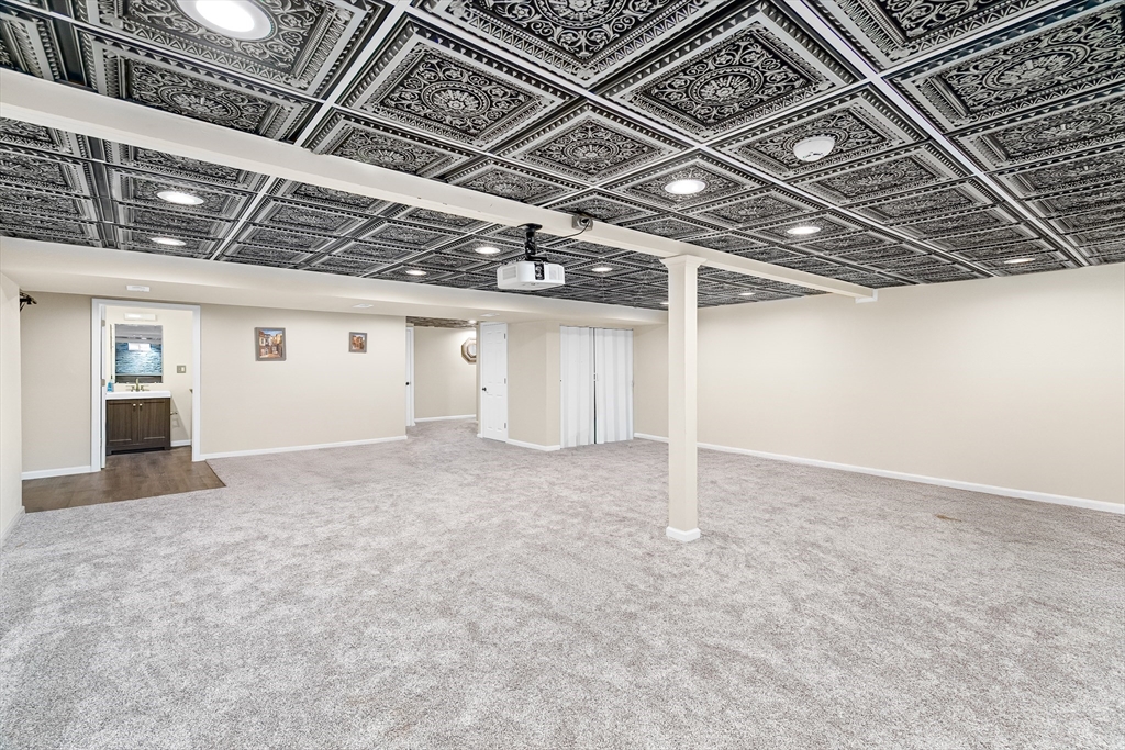 50 Sterling Road Needham, MA 02492 - Photo 41 of 42