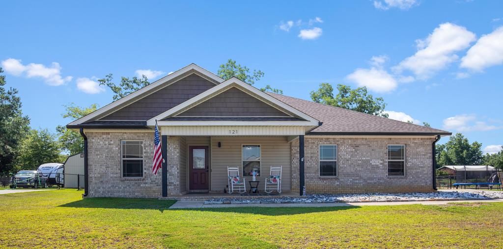 121 Chase Ridge Drive Dothan, AL 36301 - Photo 1 of 37 Main View
