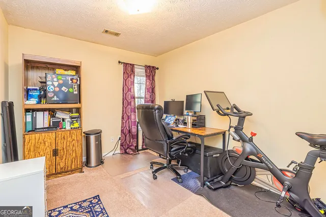 $295,000 | 15 Saddlebrook Way, Senoia, GA 30276