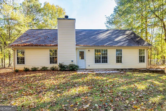 $295,000 | 15 Saddlebrook Way, Senoia, GA 30276