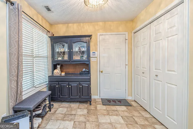 $295,000 | 15 Saddlebrook Way, Senoia, GA 30276