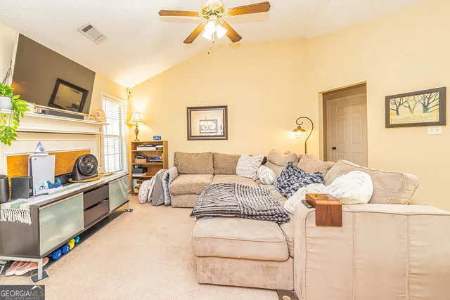 $295,000 | 15 Saddlebrook Way, Senoia, GA 30276