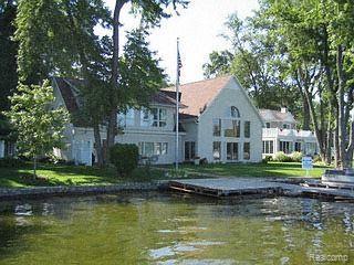9075 McGregor
