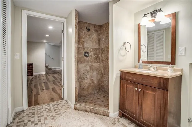 $350,000 | 8004 Jarboe Street, Kansas City, MO 64114