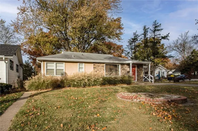 $350,000 | 8004 Jarboe Street, Kansas City, MO 64114