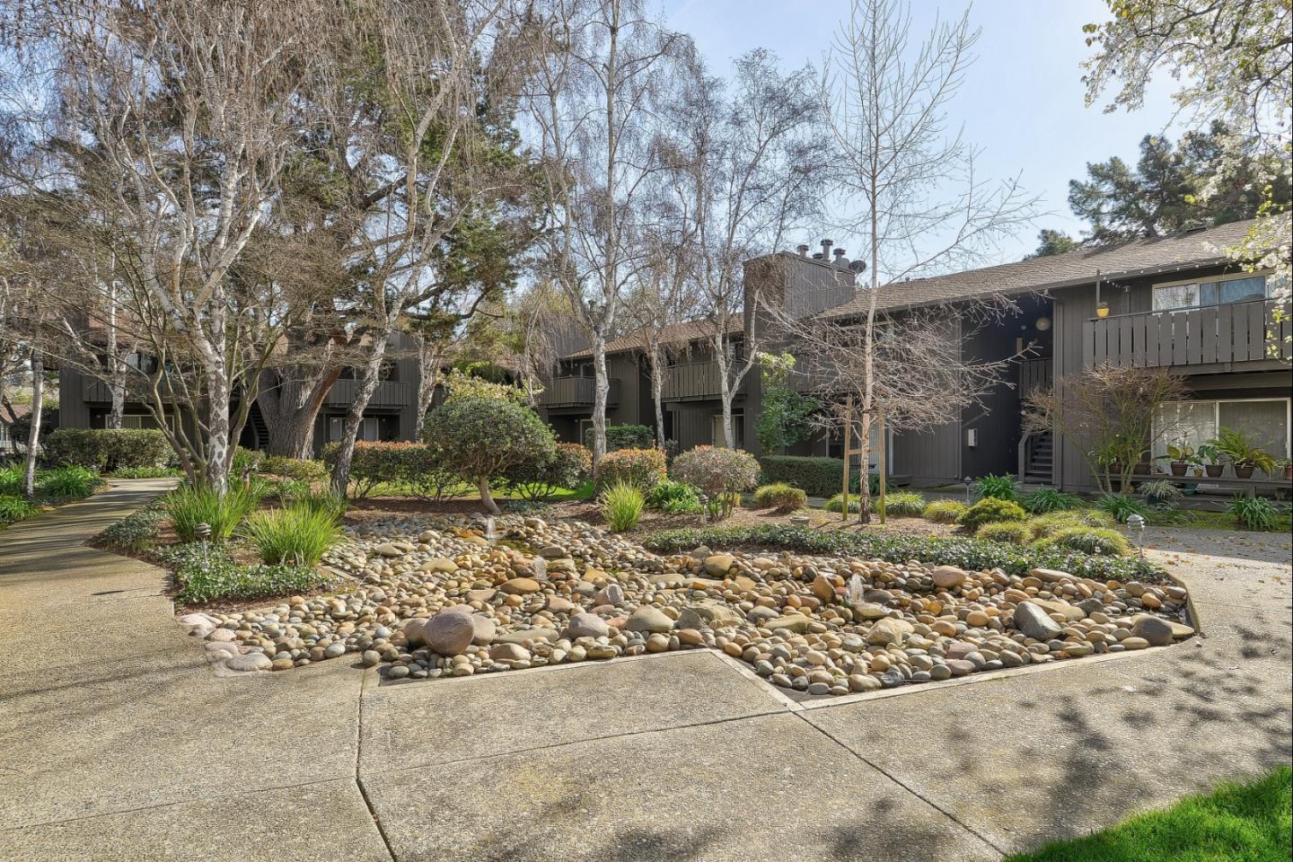 50 East Middlefield Road, Unit 22 Mountain View, CA 94043 - Photo 1 of 14