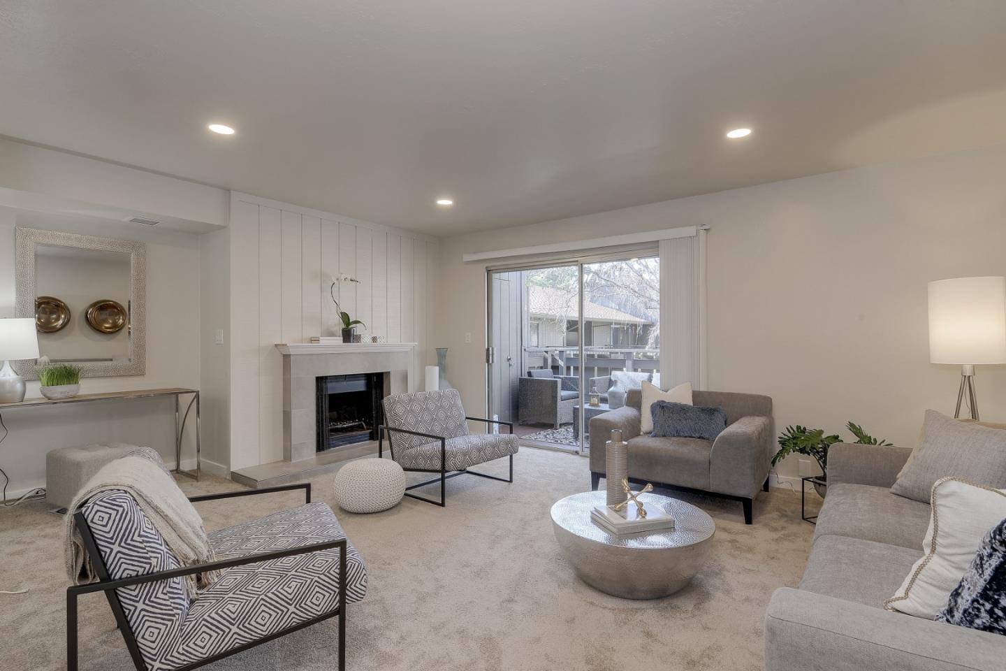 50 East Middlefield Road, Unit 22 Mountain View, CA 94043 - Photo 2 of 14