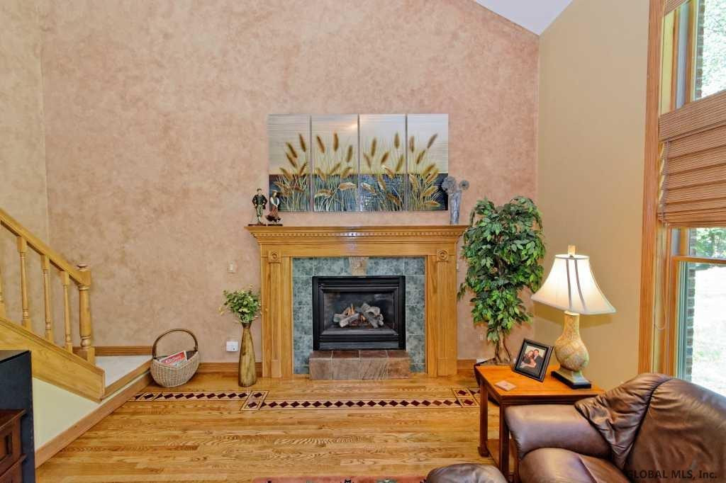 239 Forts Ferry Road Colonie, NY 12110 - Photo 11 of 25 Photo 11