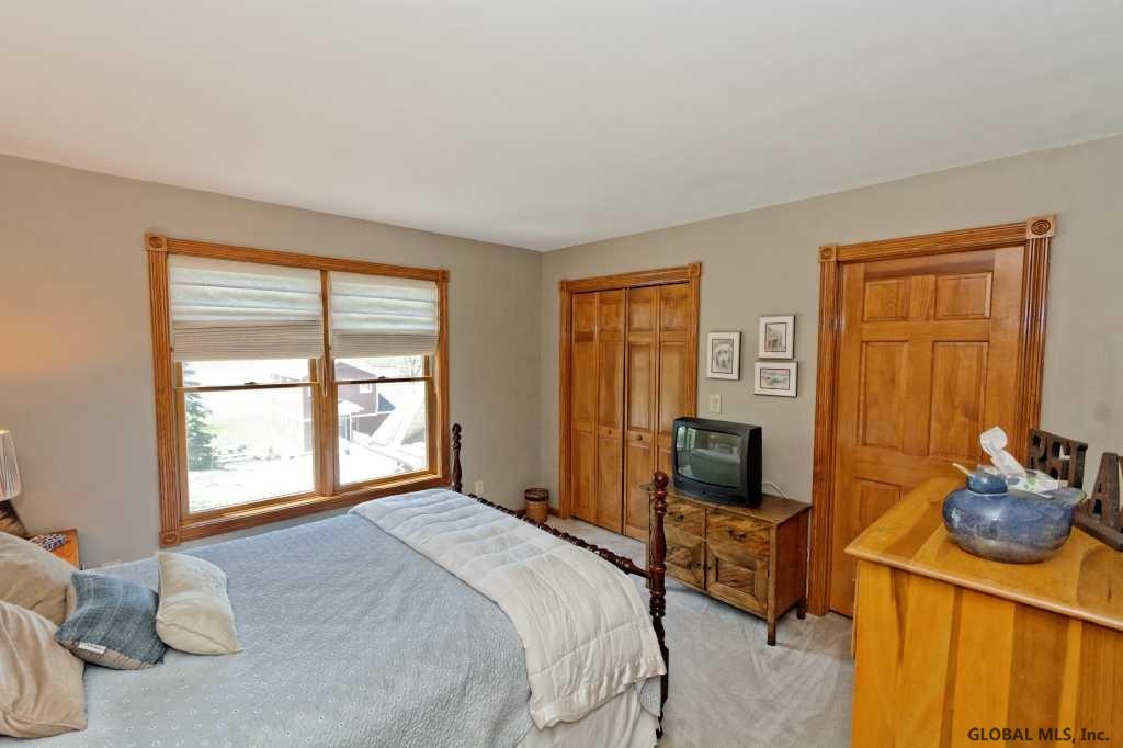 239 Forts Ferry Road Colonie, NY 12110 - Photo 17 of 25 Photo 17