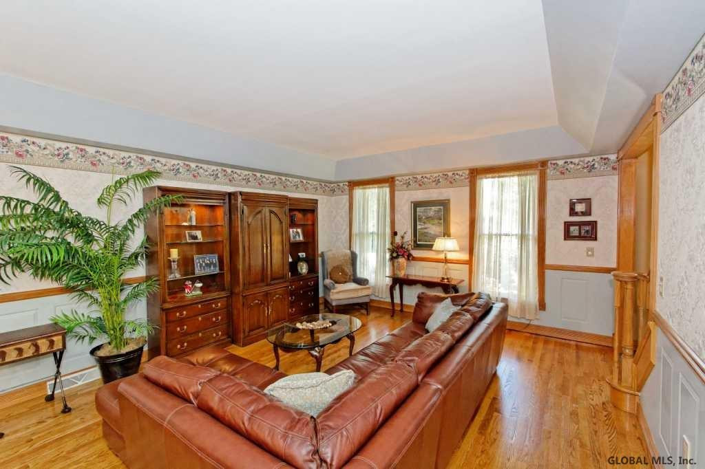 239 Forts Ferry Road Colonie, NY 12110 - Photo 4 of 25 Photo 4