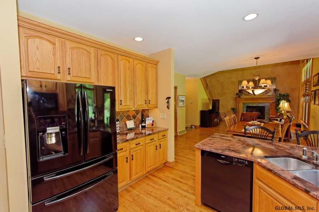 239 Forts Ferry Road Colonie, NY 12110 - Photo 7 of 25 Photo 7