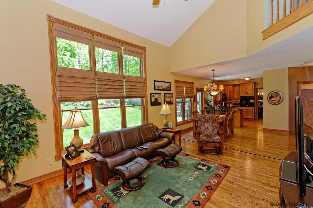 239 Forts Ferry Road Colonie, NY 12110 - Photo 10 of 25 Photo 10