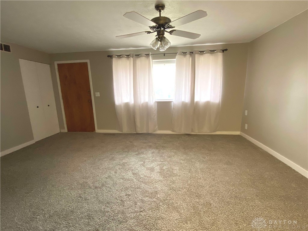 5700 Benedict Road Huber Heights, OH 45424 - Photo 2 of 23