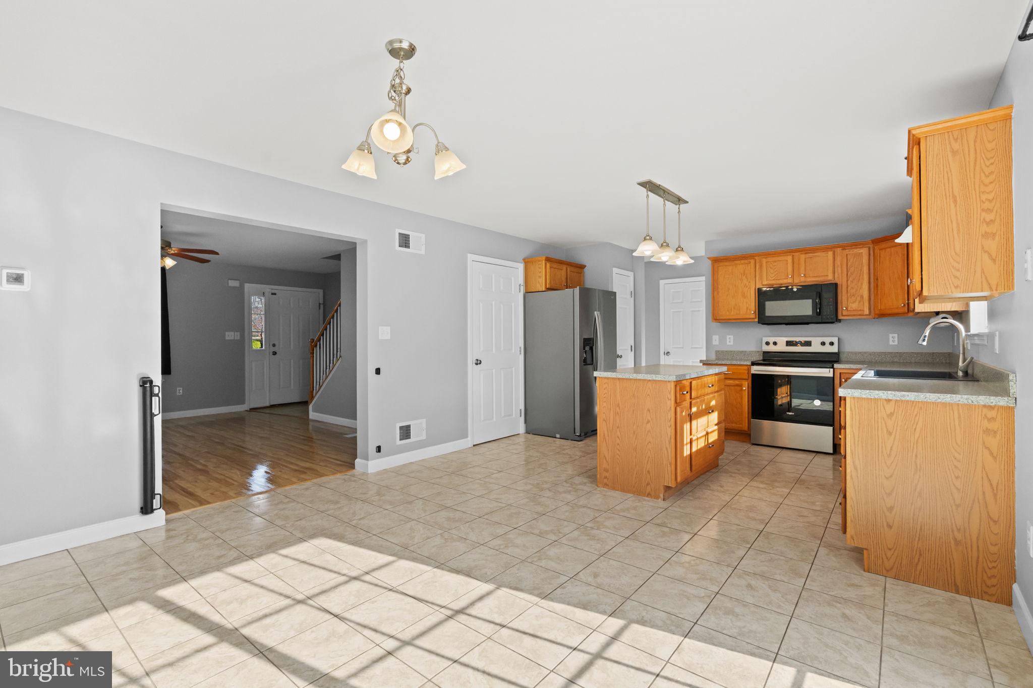 1014 Daisy Drive Temple, PA 19560 - Photo 16 of 83 Kitchen