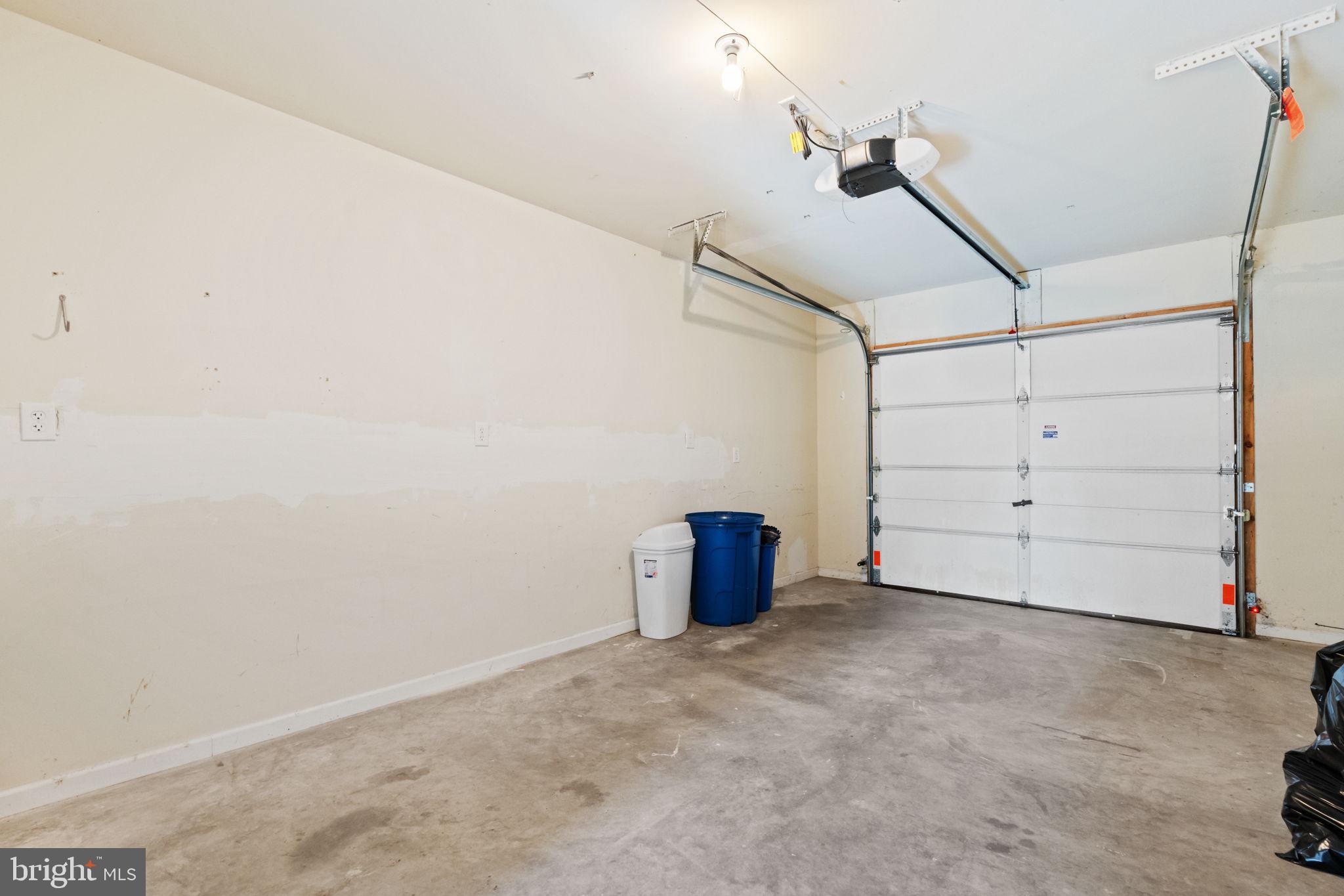 1014 Daisy Drive Temple, PA 19560 - Photo 27 of 83 Garage