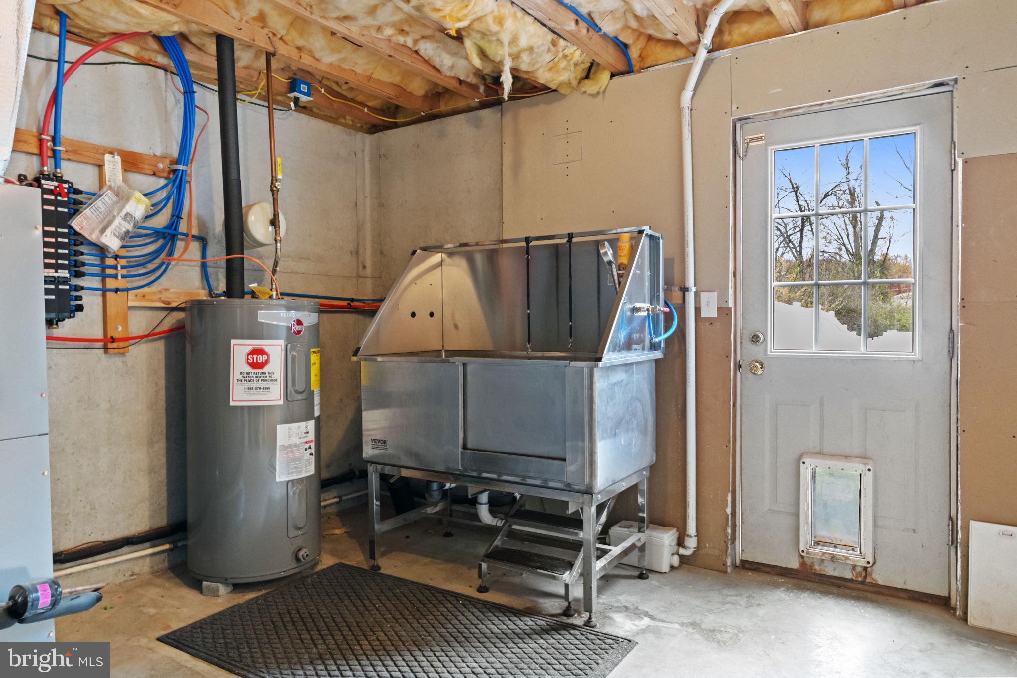 1014 Daisy Drive Temple, PA 19560 - Photo 48 of 83 Professional Dog Wash /Back door to yard