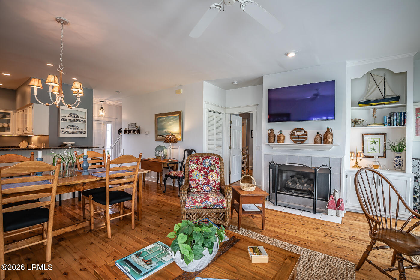 105 Ocean Point Drive Fripp Island, SC 29920 - Photo 12 of 48 13 Great room and dining