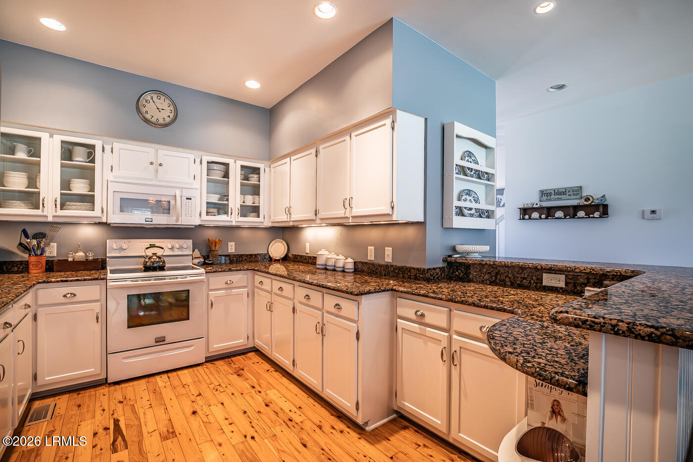 105 Ocean Point Drive Fripp Island, SC 29920 - Photo 8 of 48 9 Kitchen