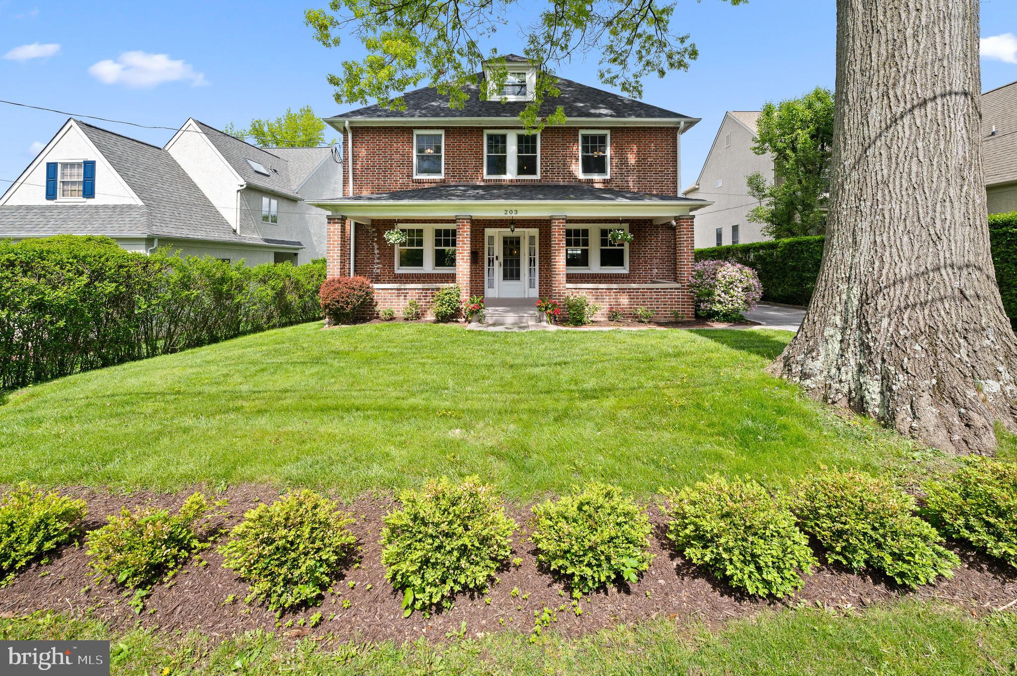 Welcome to 203 Dorset Rd in T/E School District!