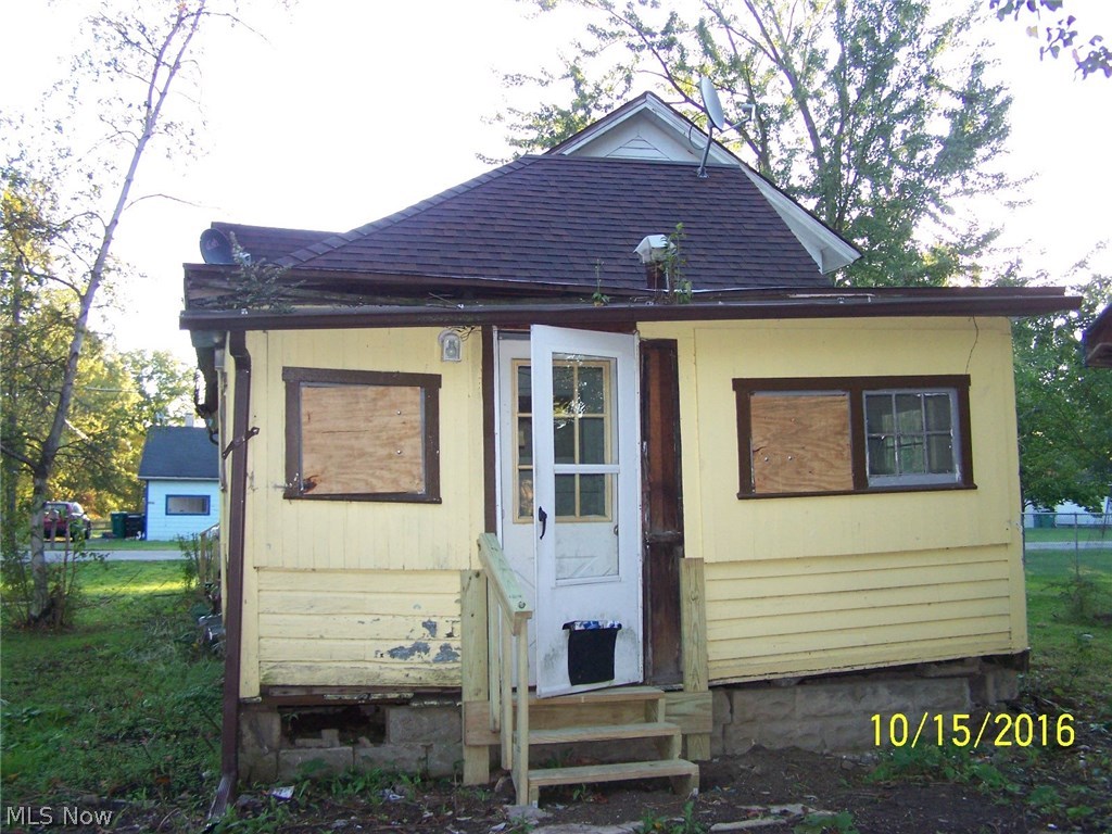 4490 Maple Street Perry, OH 44081 - Photo 3 of 7 Gallery Image 3