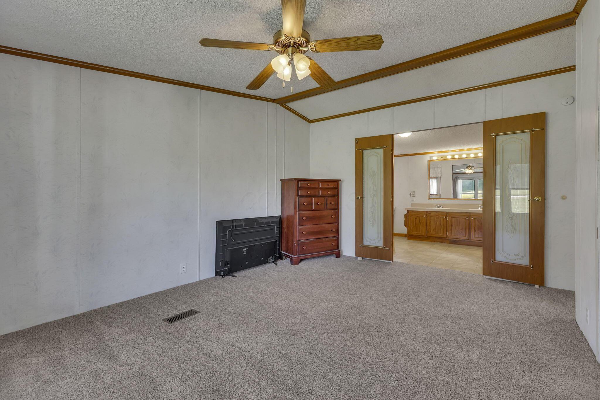 1930 Fairview Road Southeast Bremen, OH 43107 - Photo 15 of 60 15-web-or-mls-_S5A9794