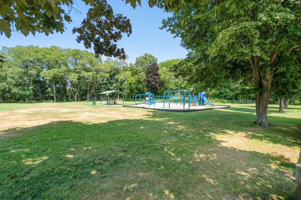 11 Brackett Road, Unit A Framingham, MA 01702 - Photo 24 of 25 Gallery Image 24