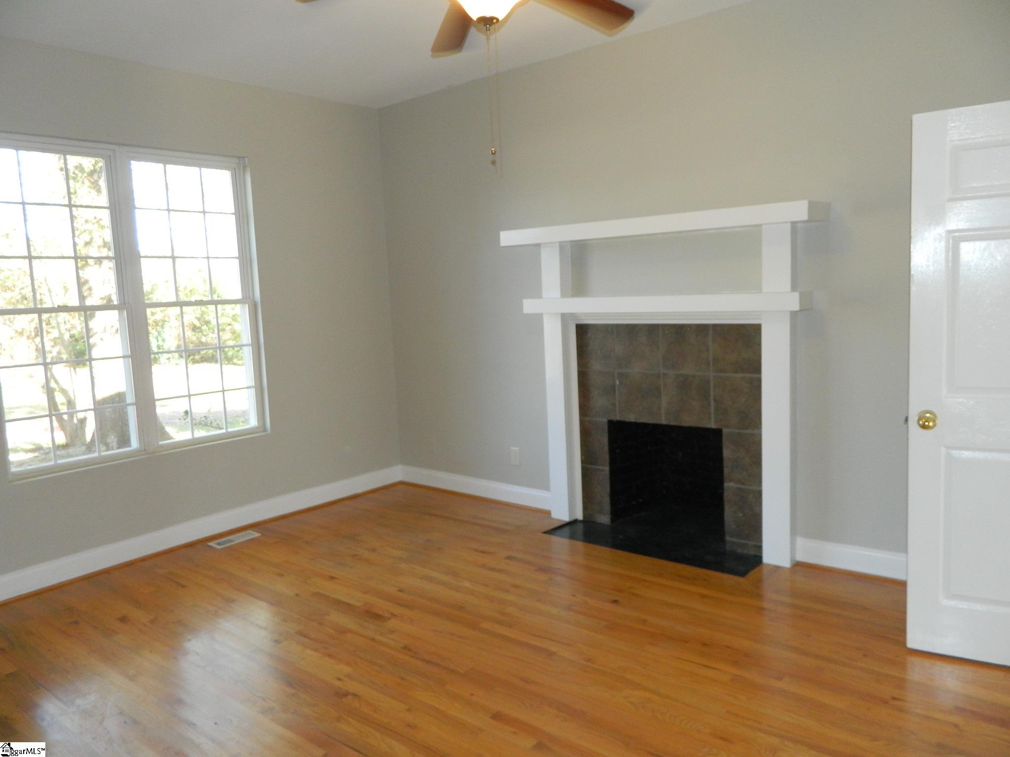 909 Brown Road Anderson, SC 29621 - Photo 11 of 35