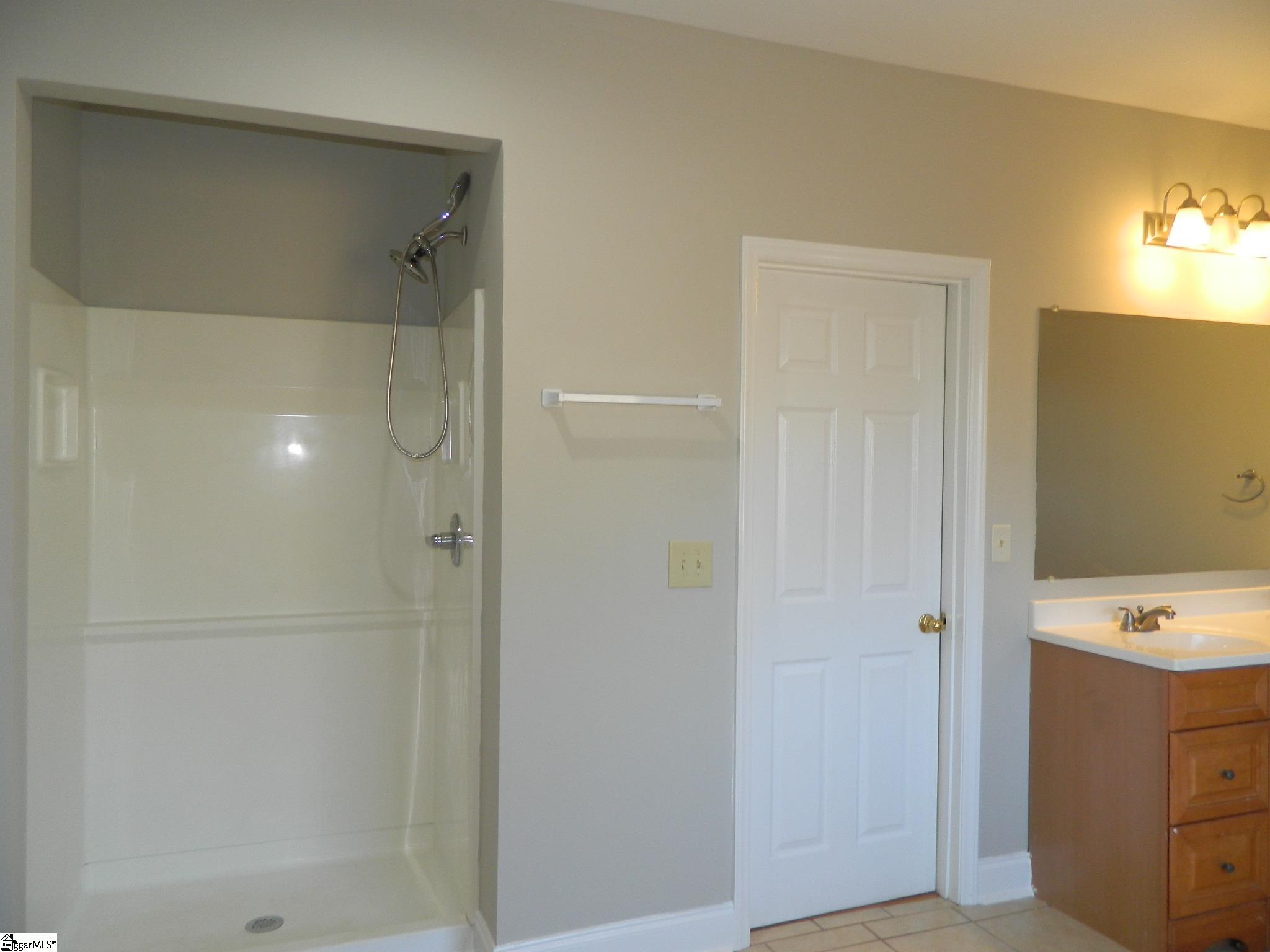909 Brown Road Anderson, SC 29621 - Photo 14 of 35