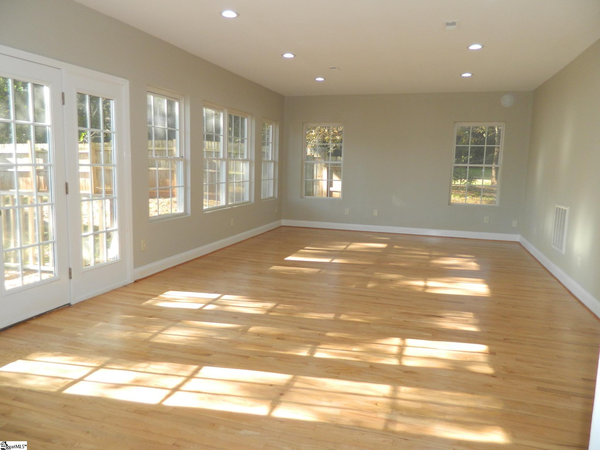 909 Brown Road Anderson, SC 29621 - Photo 6 of 35