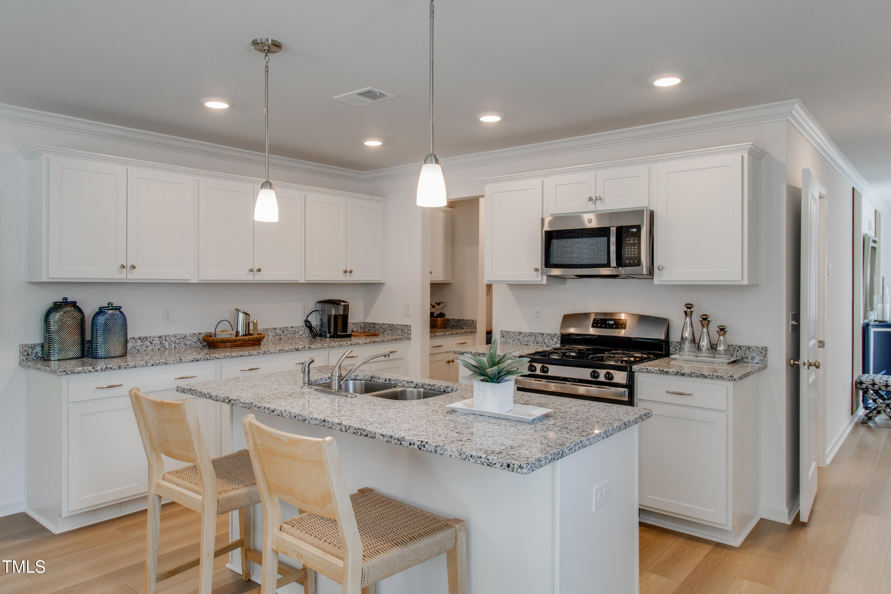 116 Fideaux Boulevard, Unit 258 Raleigh, NC 27603 - Photo 22 of 30 Kitchen - Dahlia - Murray Village