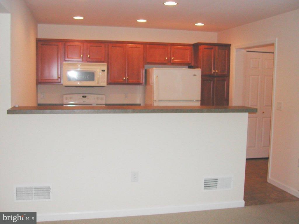 671 Wallingford Road Lititz, PA 17543 - Photo 2 of 9
