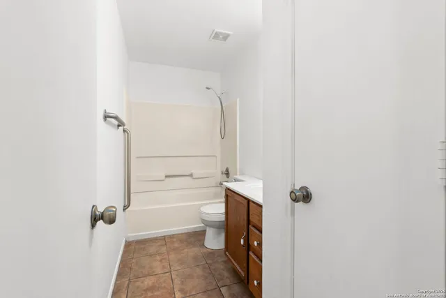 $269,000 | 620 Waterleaf Boulevard, Kyle, TX 78640